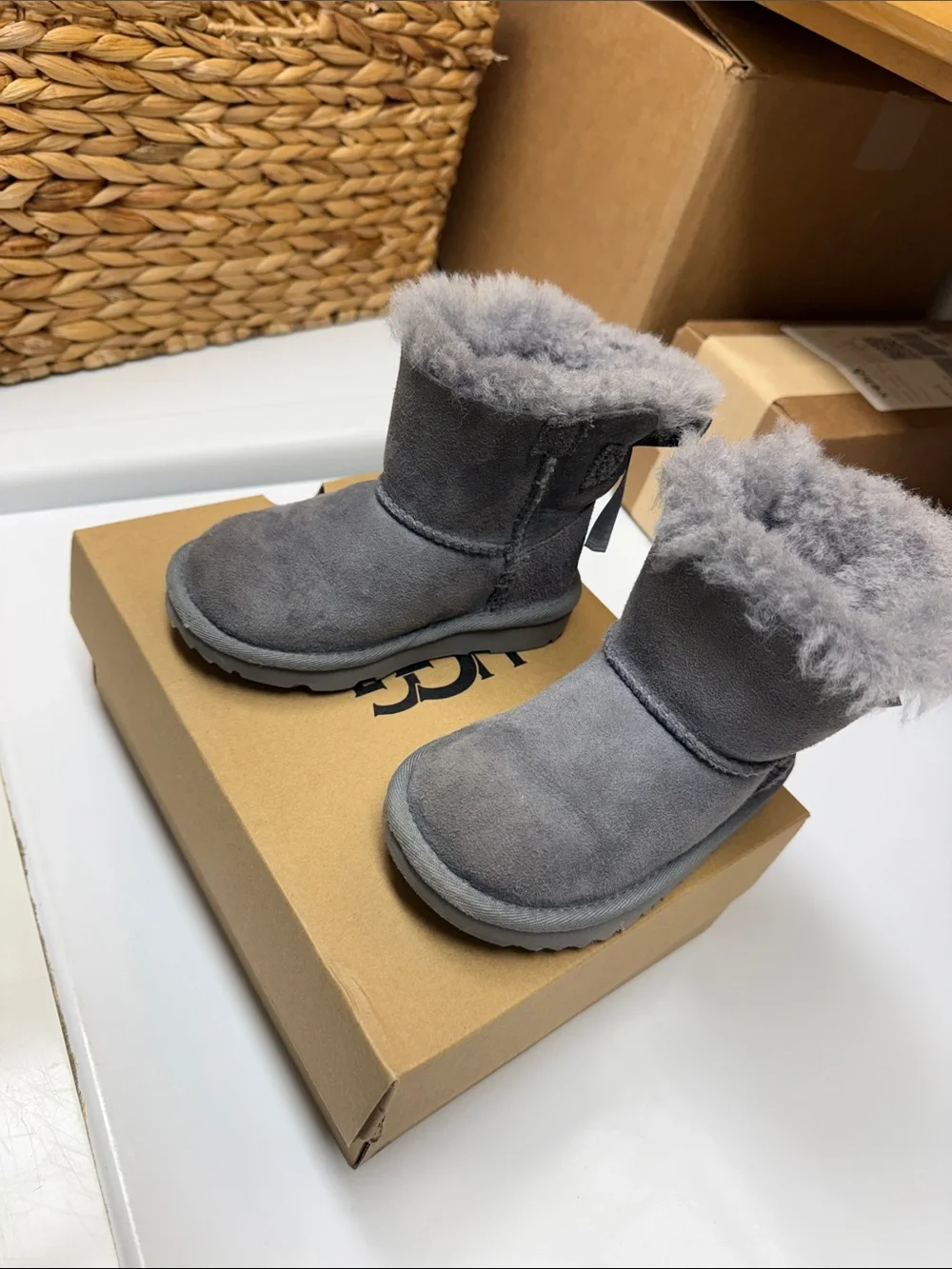 UGG Kids Mini Bailey Bow II Boot - Light Gray